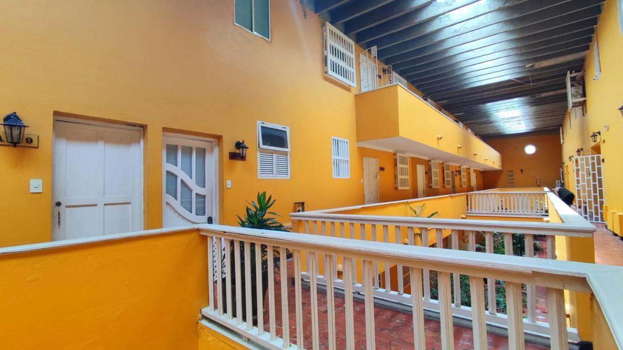 Happy Tours Apartments Cartagène Extérieur photo