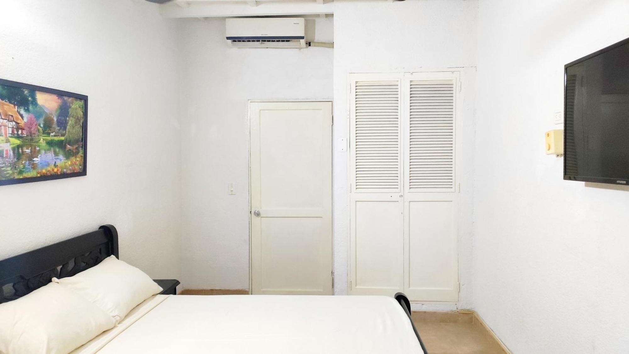 Happy Tours Apartments Cartagène Extérieur photo