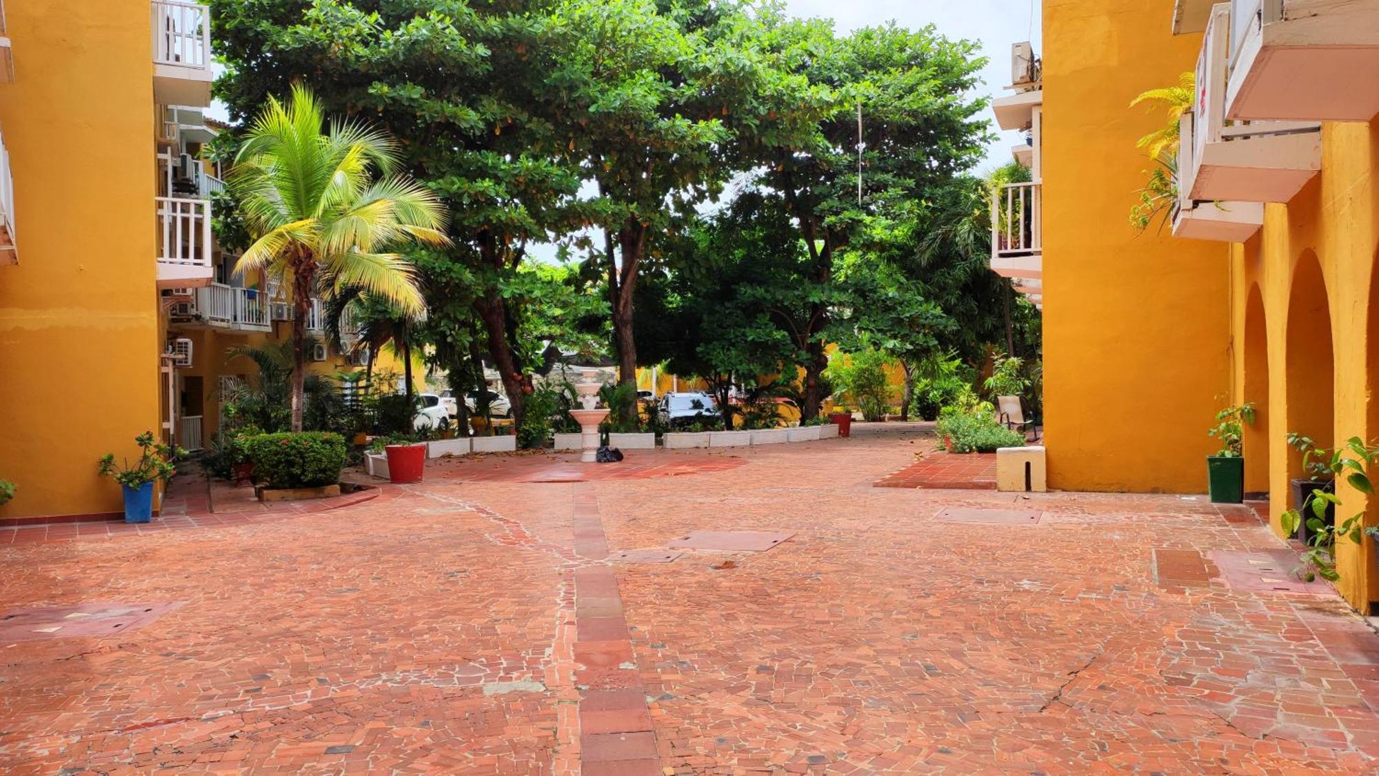 Happy Tours Apartments Cartagène Extérieur photo