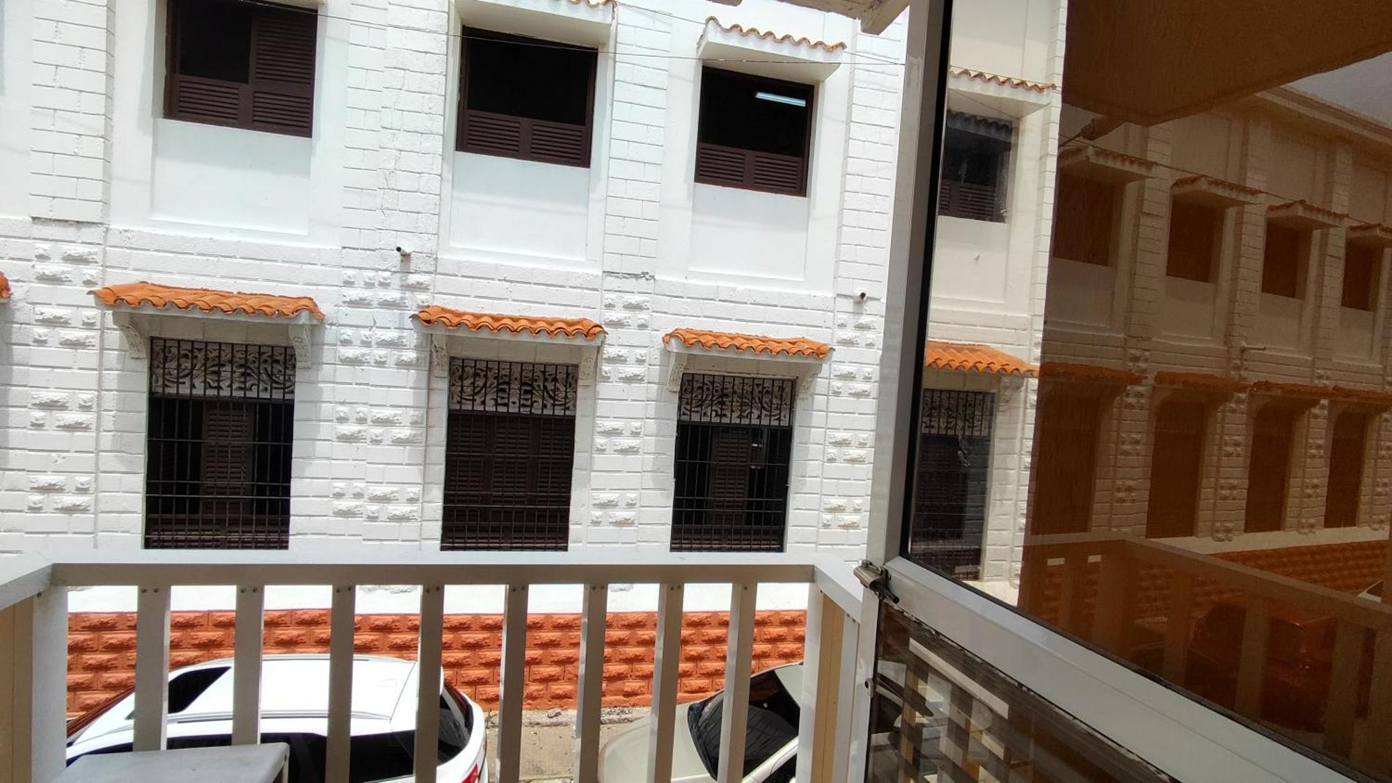 Happy Tours Apartments Cartagène Extérieur photo